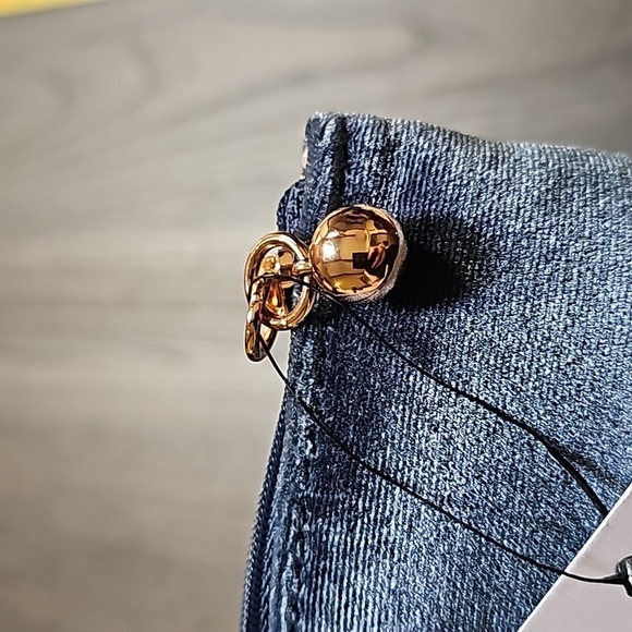 LC Lauren Conrad Velvet Pick Me Up Pouch - Picture 4 of 7